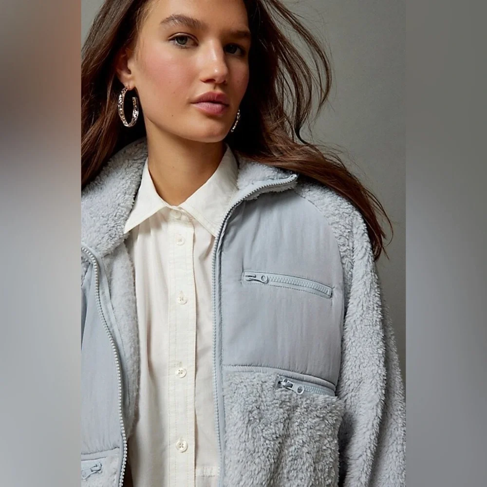 URBAN OUTFITTERS chuck fleece zip up - Picture 2 of 9